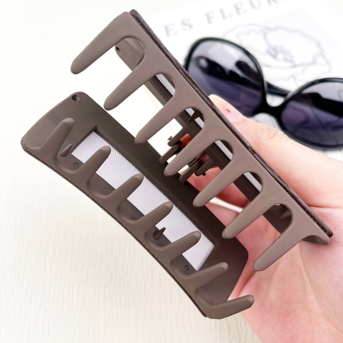 Western Leather Claw Clip