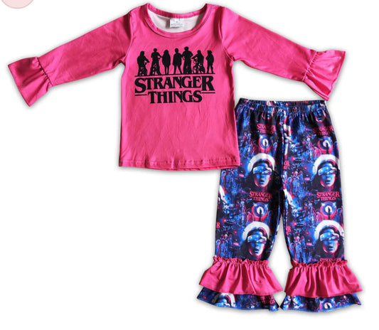 Stranger Things Outfit